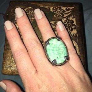 *REDUCED* LE Authentic Samantha Wills Ring & Box*
